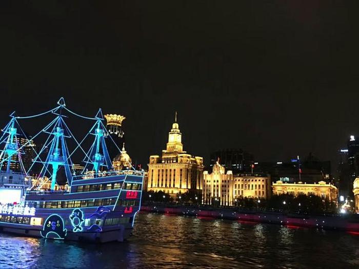 上海夜游黄浦江游船哪个好,黄浦江游船多少钱黄浦江游船在哪里坐航线+船票+价格
