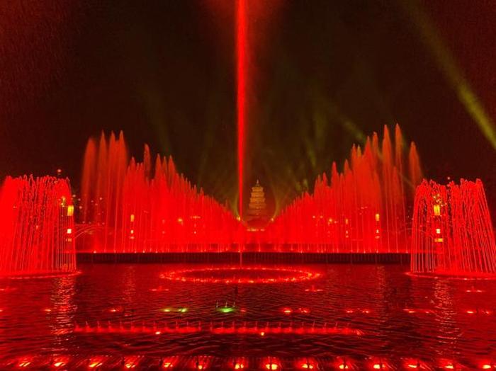 西安大雁塔广场音乐喷泉